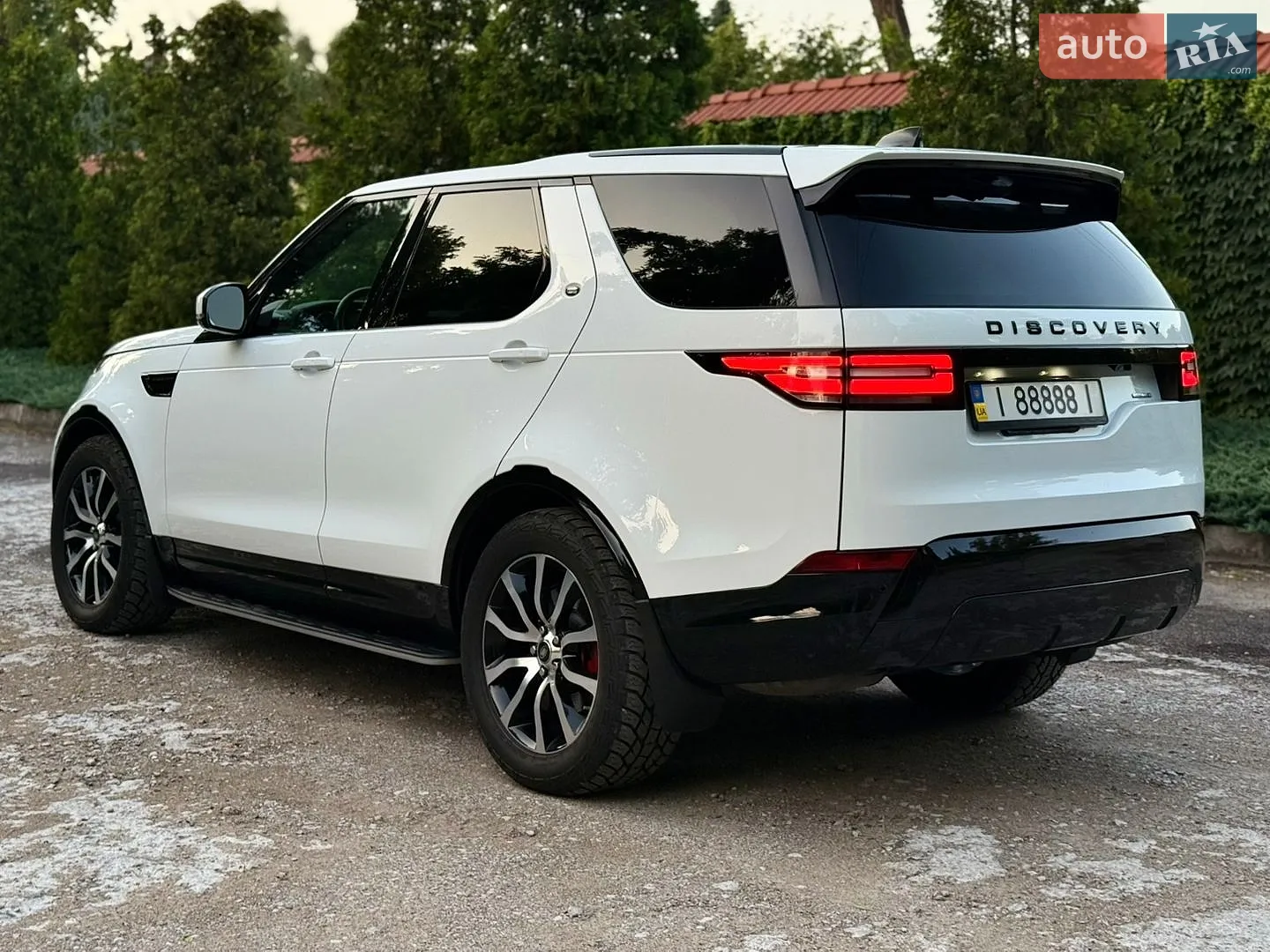2017 Land Rover Discovery - мініатюра 18