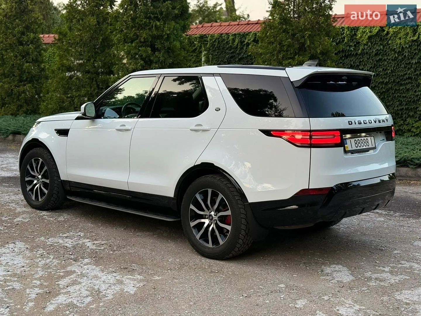 2017 Land Rover Discovery - мініатюра 20