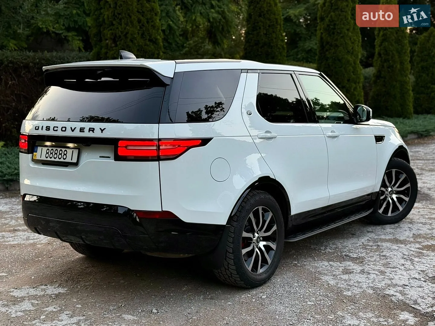 2017 Land Rover Discovery - мініатюра 21