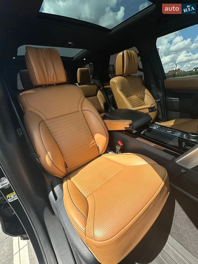 2017 Land Rover Discovery - мініатюра 24