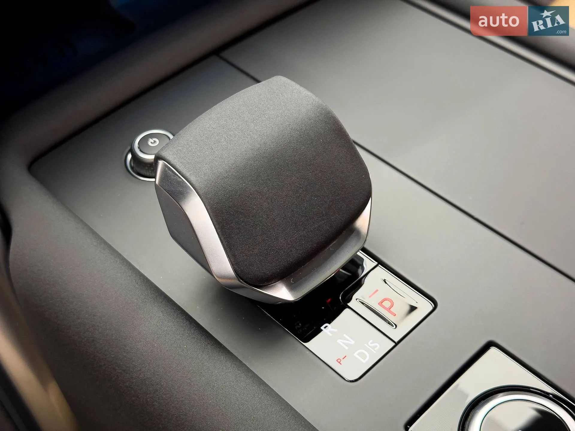 2024 Land Rover Discovery - мініатюра 38