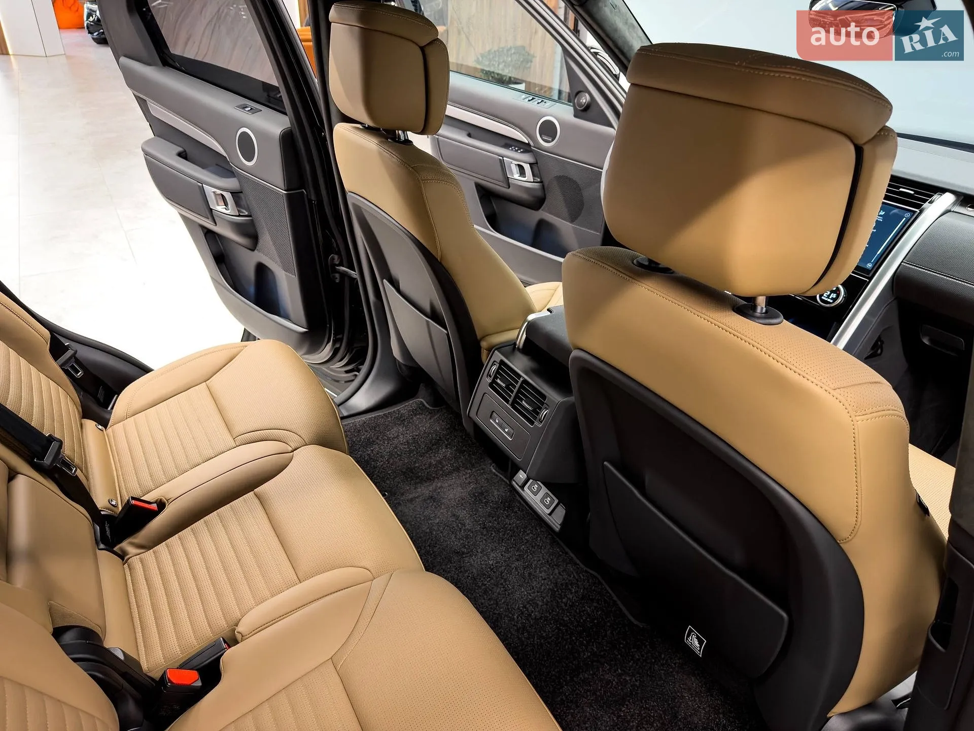 2024 Land Rover Discovery - мініатюра 75