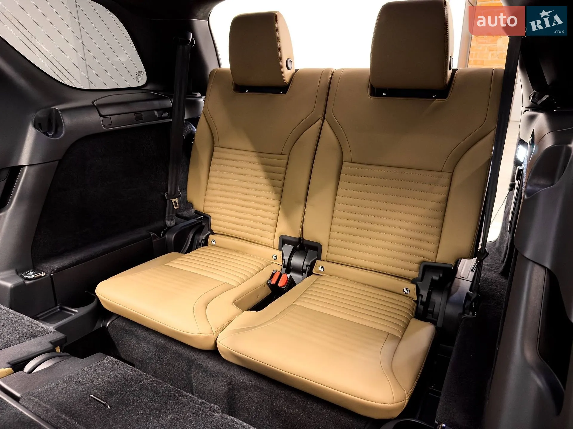 2024 Land Rover Discovery - мініатюра 84