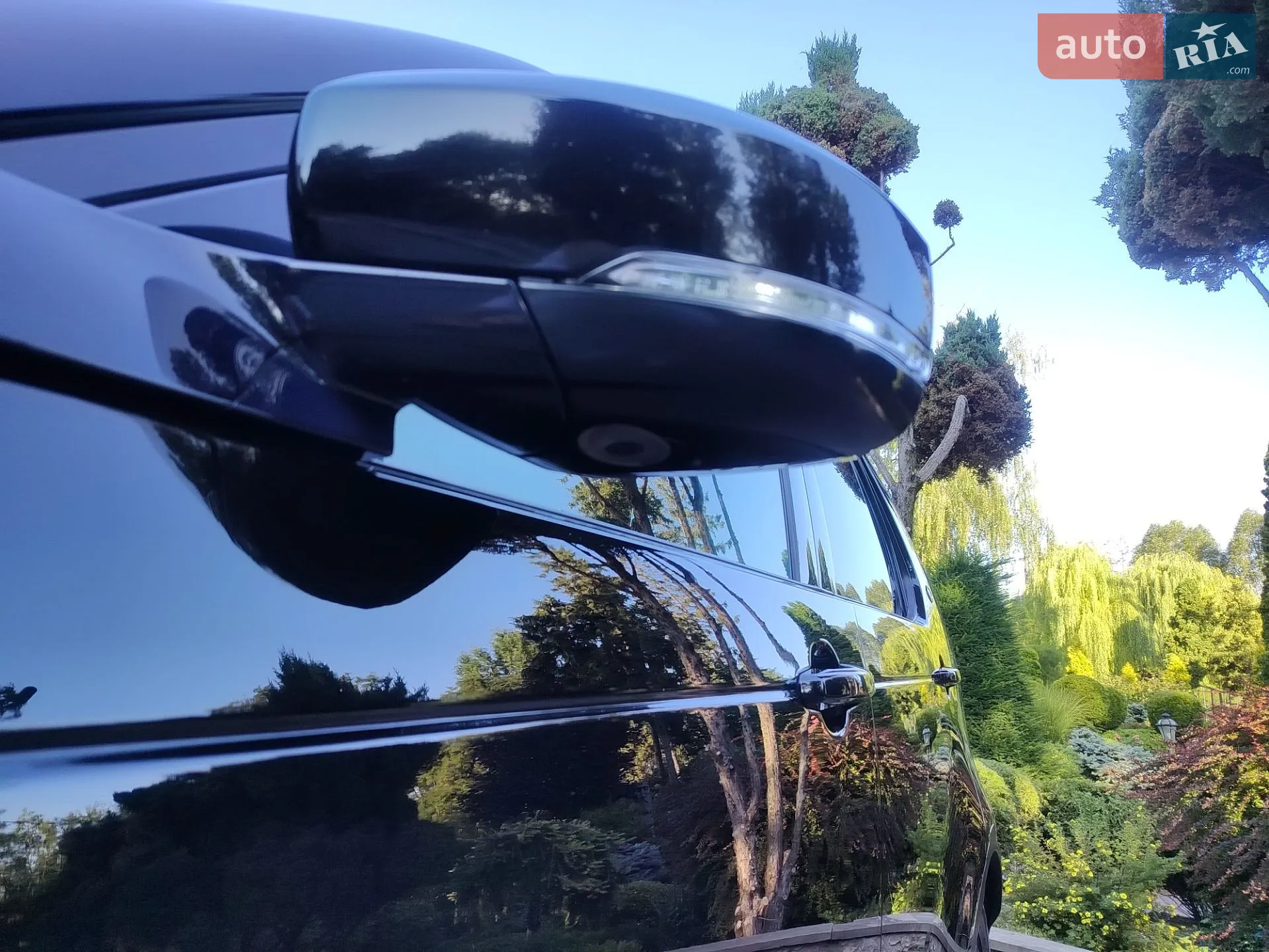2017 Land Rover Discovery - мініатюра 15