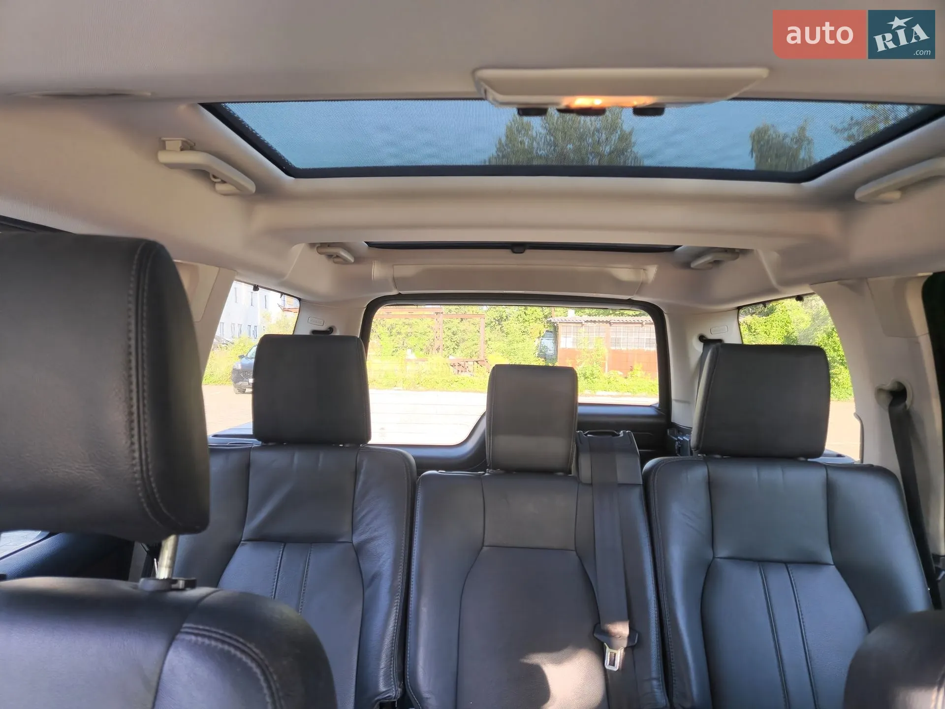 2015 Land Rover Discovery - мініатюра 21