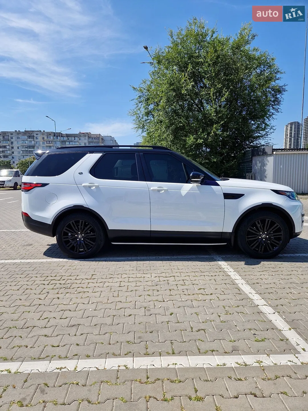 2018 Land Rover Discovery - мініатюра 3