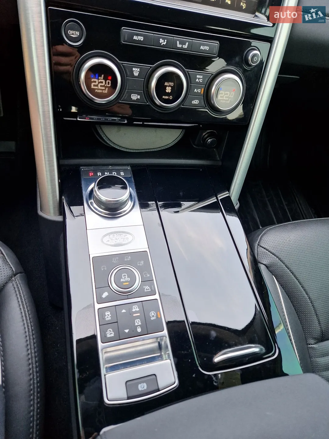 2018 Land Rover Discovery - мініатюра 22