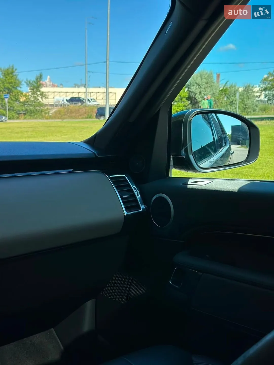 2018 Land Rover Discovery - мініатюра 12
