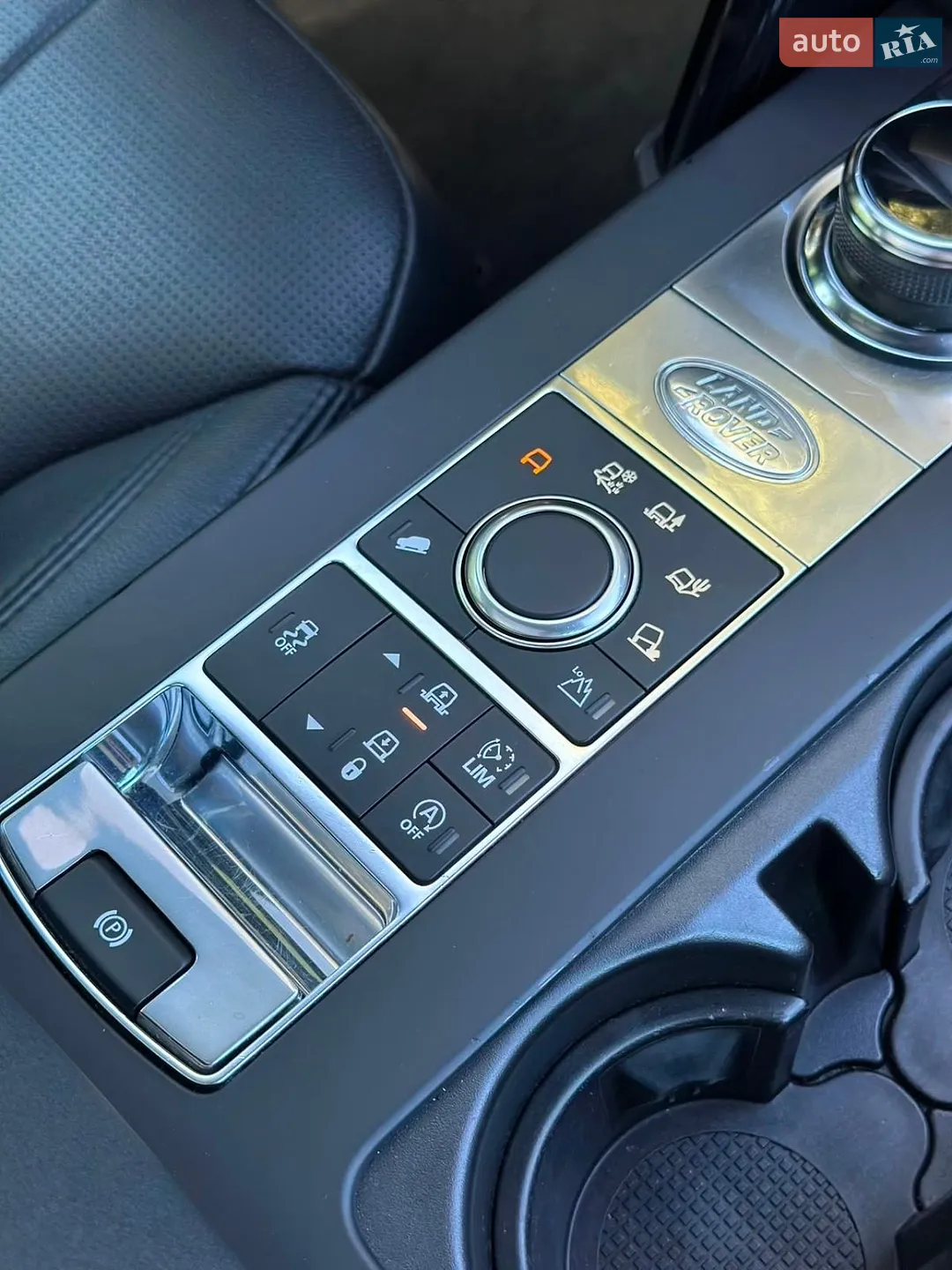 2018 Land Rover Discovery - мініатюра 18