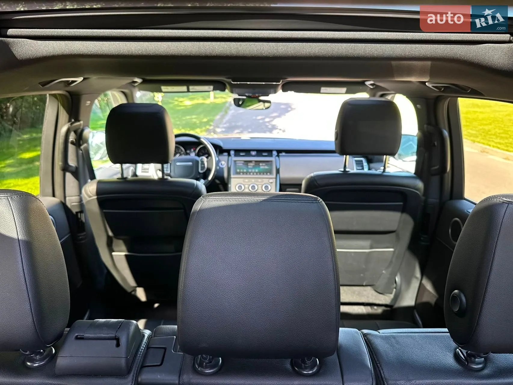 2018 Land Rover Discovery - мініатюра 31