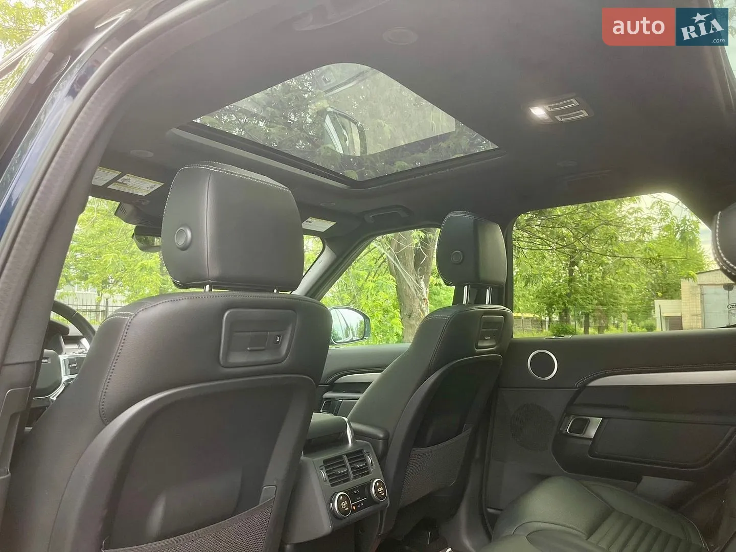 2023 Land Rover Discovery - мініатюра 38