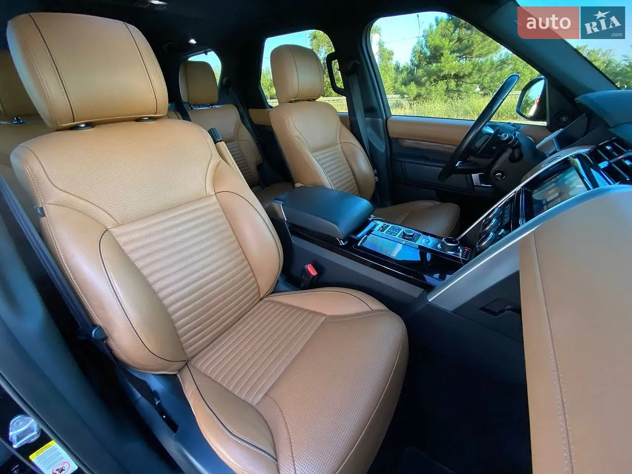 2017 Land Rover Discovery - мініатюра 21