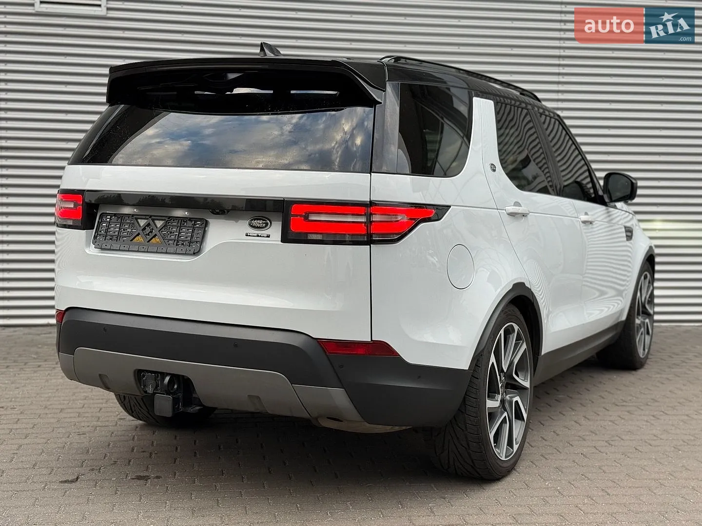 2019 Land Rover Discovery - мініатюра 18