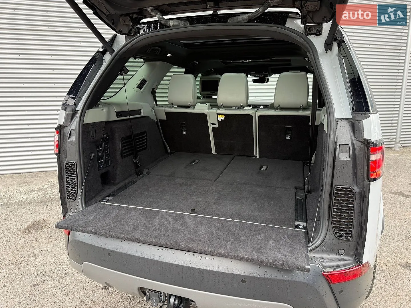 2019 Land Rover Discovery - мініатюра 51