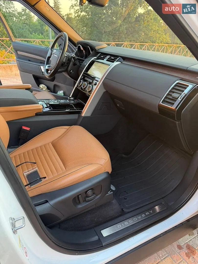 2017 Land Rover Discovery - мініатюра 7