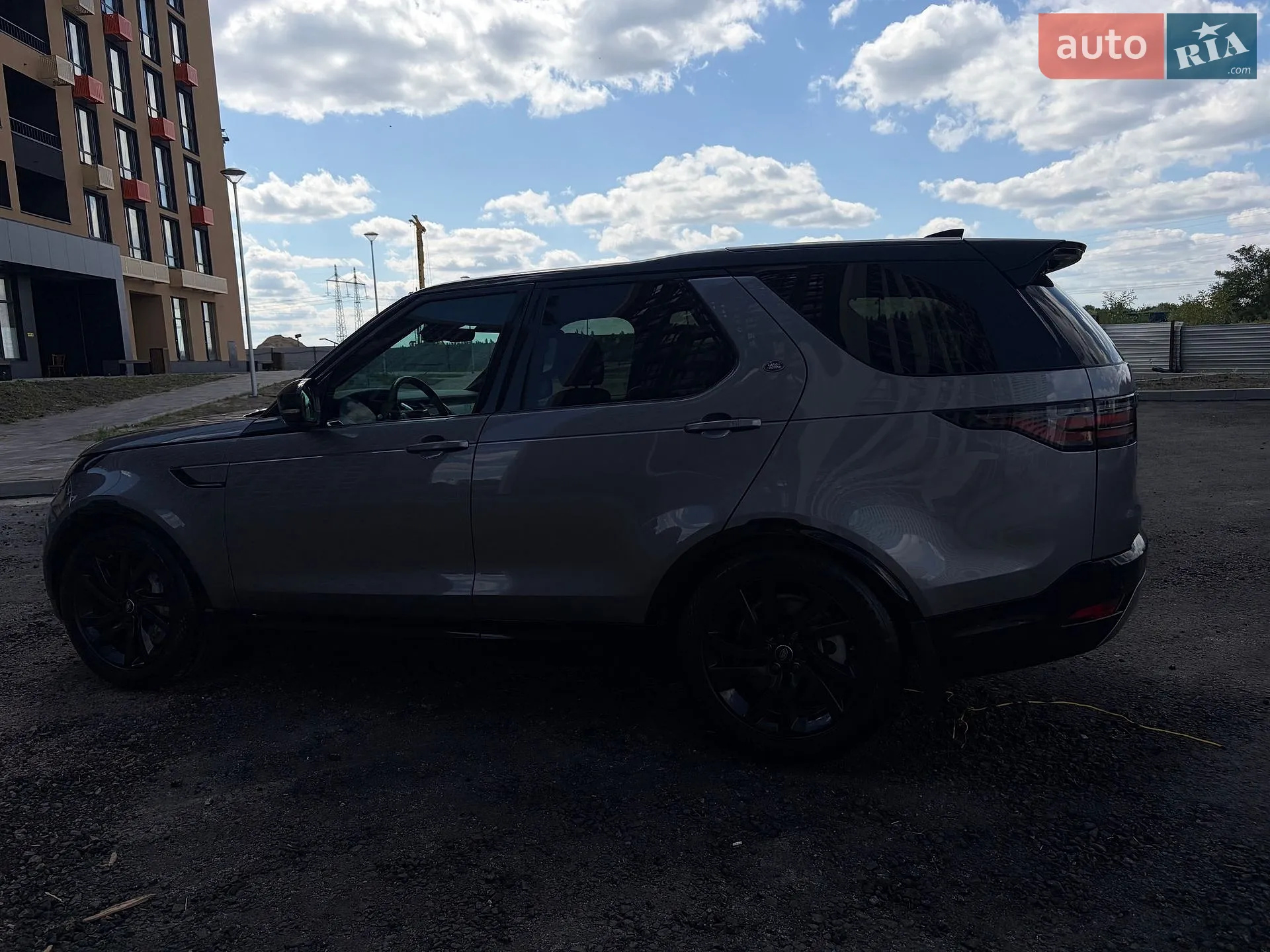 2021 Land Rover Discovery - мініатюра 3