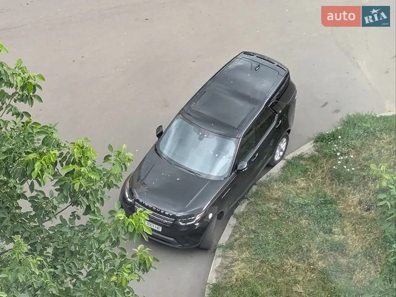 Land Rover Discovery 2019