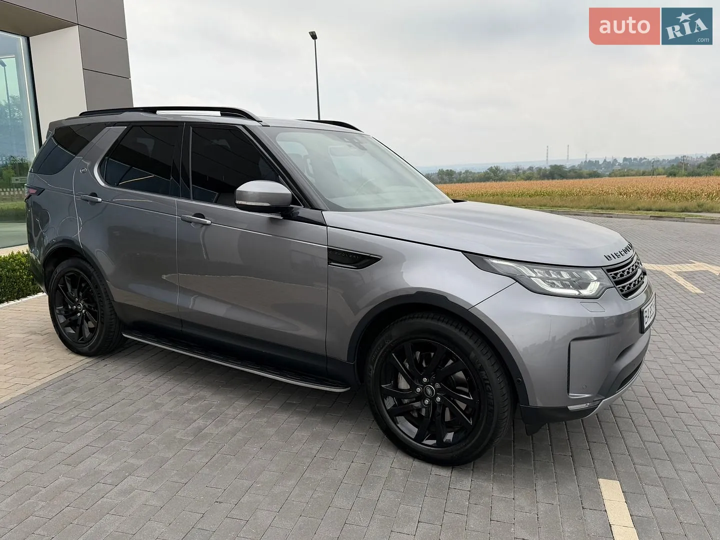 2019 Land Rover Discovery - мініатюра 8