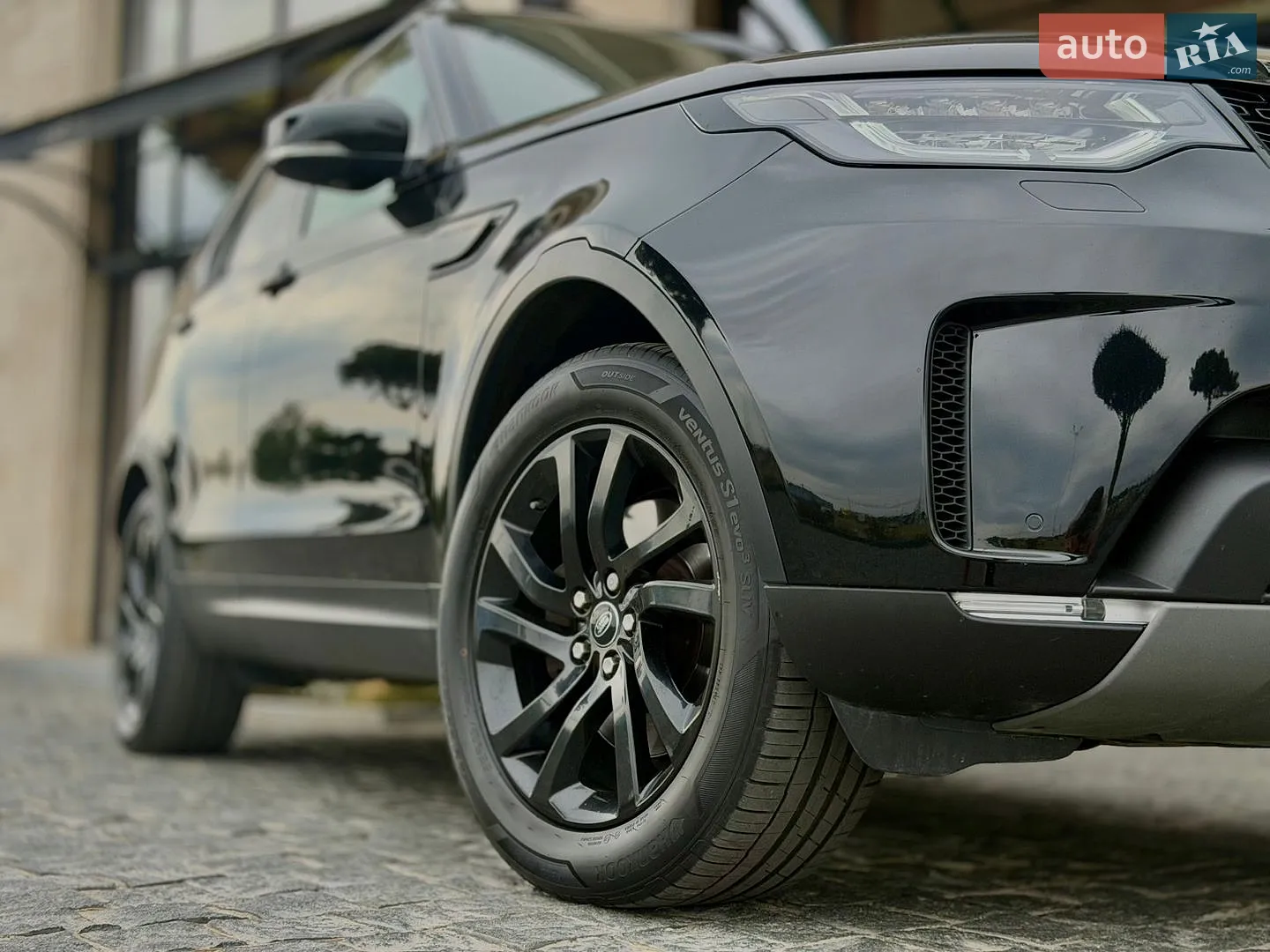 2017 Land Rover Discovery - мініатюра 39