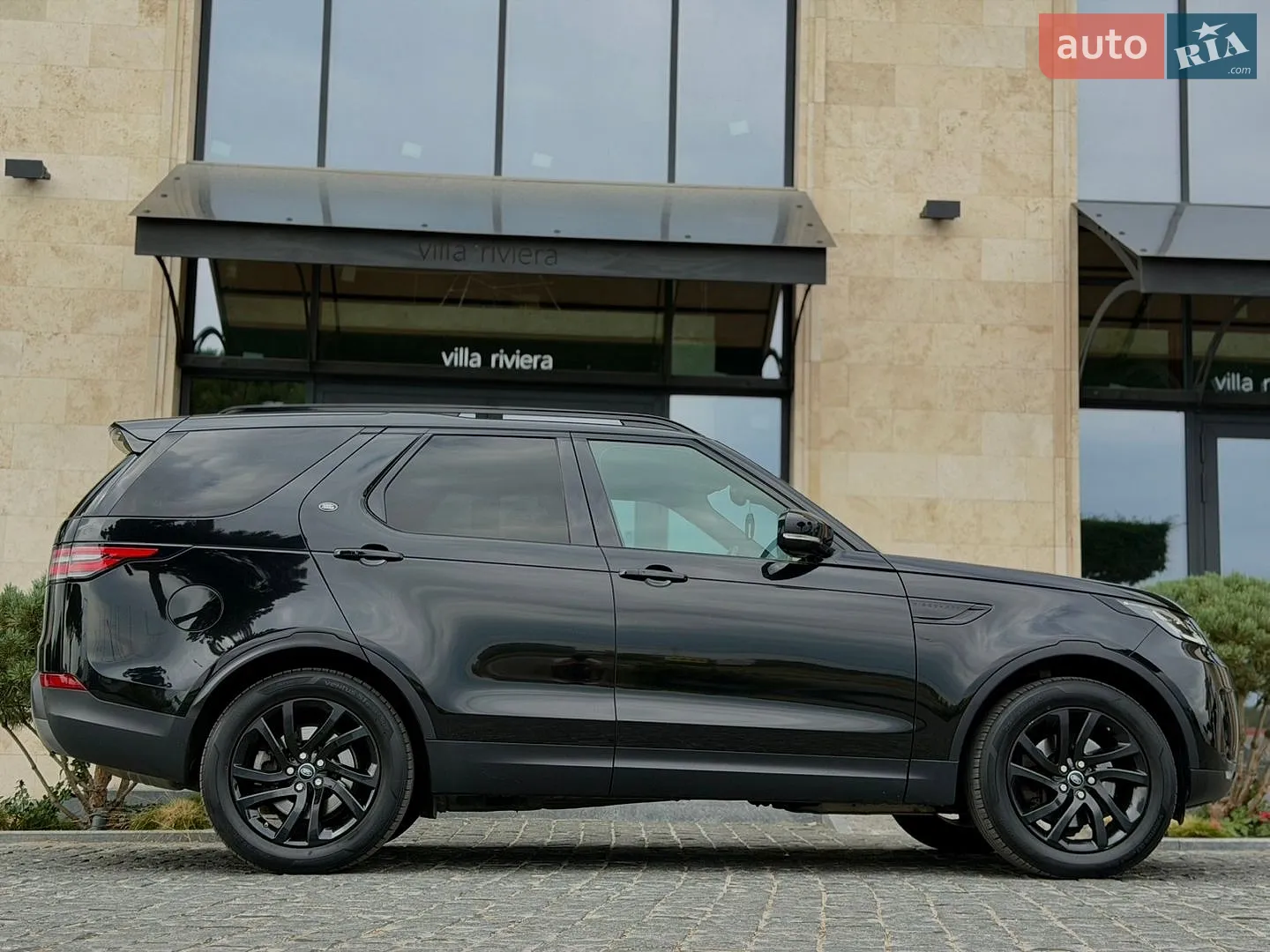 2017 Land Rover Discovery - мініатюра 26