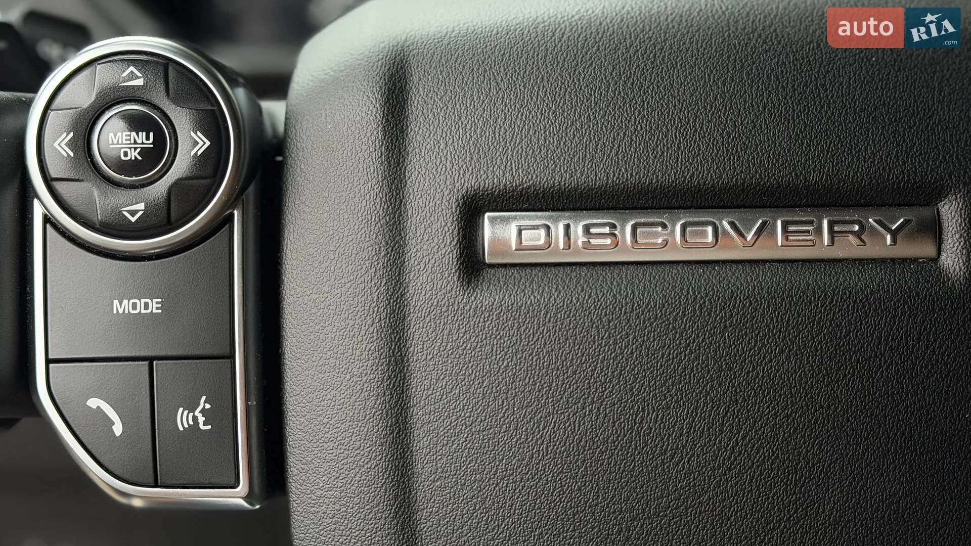 2018 Land Rover Discovery - мініатюра 30