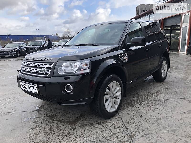 Позашляховик / Кросовер Land Rover Freelander 2013 в 
