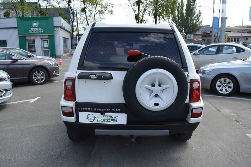 Позашляховик / Кросовер Land Rover Freelander 2006 в Києві