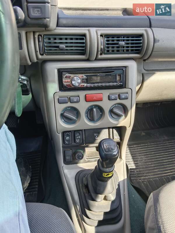 Позашляховик / Кросовер Land Rover Freelander 2001 в Чернівцях фото 6 Позашляховик / Кросовер Land Rover Freelander 2001 в Чернівцях