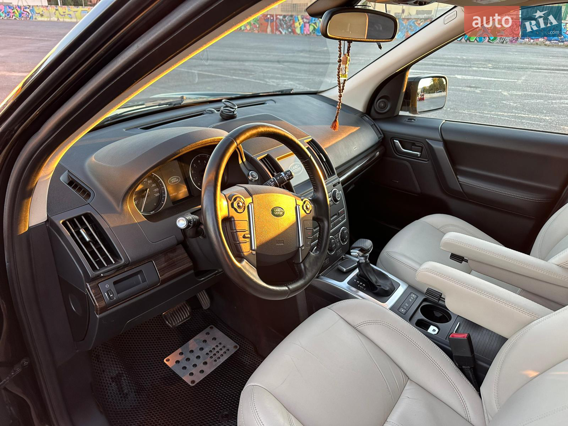 2014 Land Rover Freelander - мініатюра 15