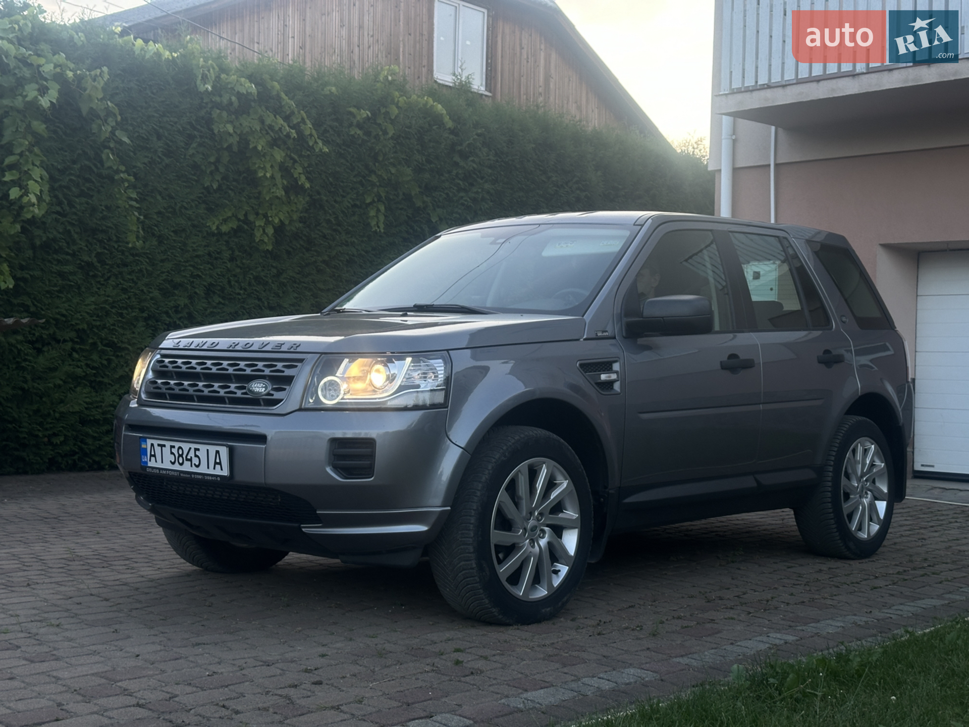 2012 Land Rover Freelander - мініатюра 2