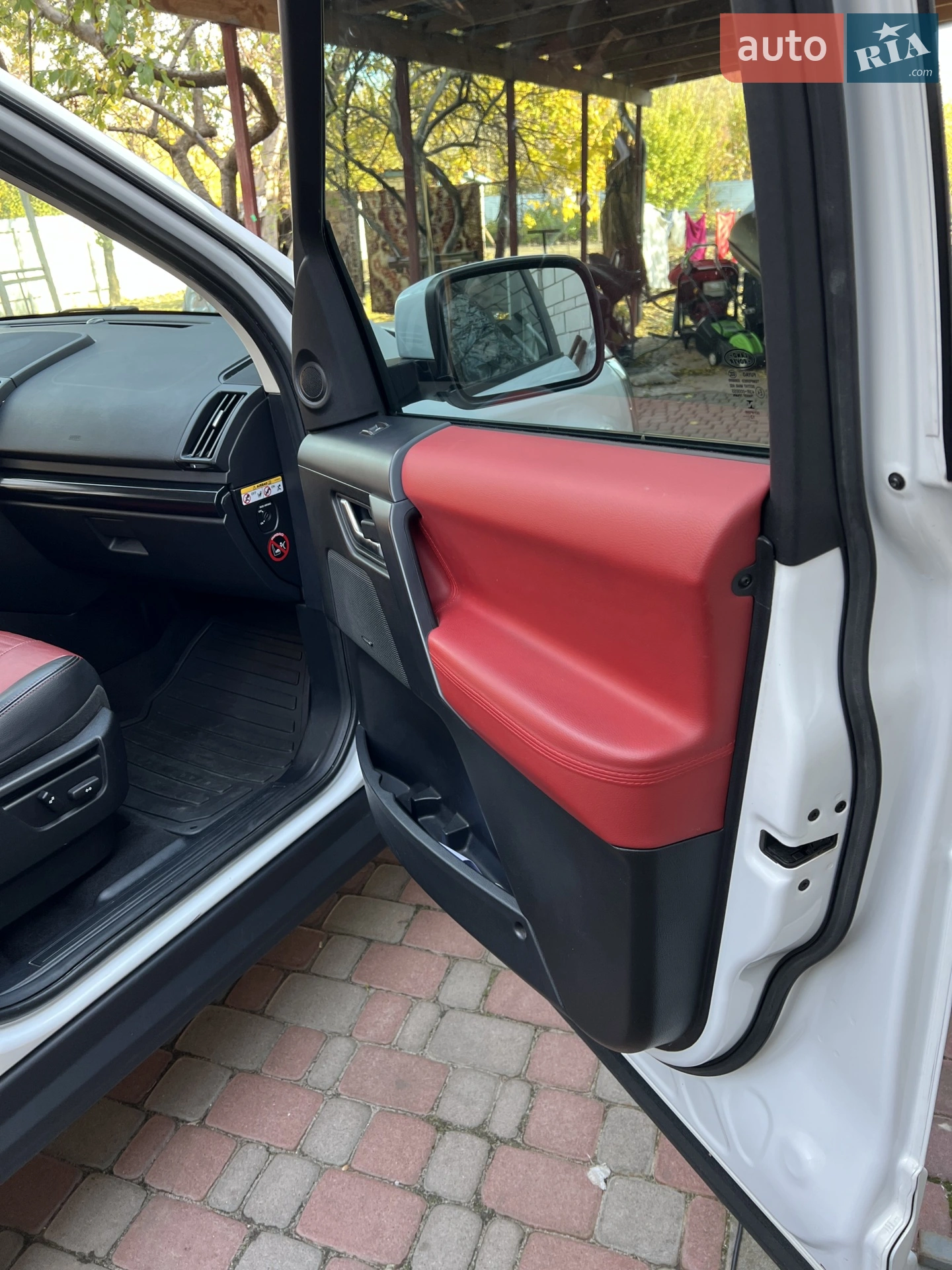 2012 Land Rover Freelander - мініатюра 29