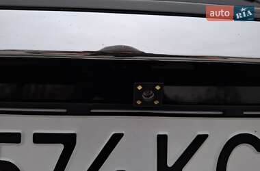 Внедорожник / Кроссовер Land Rover Freelander 2012 в 