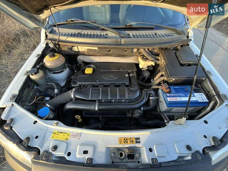 Внедорожник / Кроссовер Land Rover Freelander 2003 в Южноукраинске