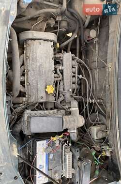 Позашляховик / Кросовер Land Rover Freelander 1998 в 