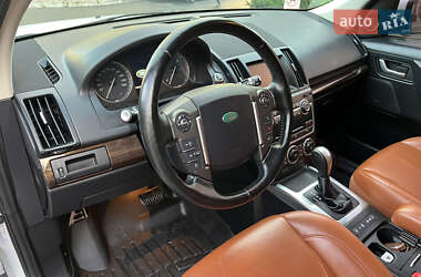 Позашляховик / Кросовер Land Rover Freelander 2013 в 