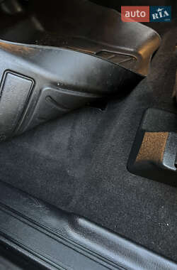 Позашляховик / Кросовер Land Rover Freelander 2013 в 