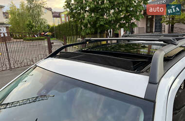 Позашляховик / Кросовер Land Rover Freelander 2013 в 
