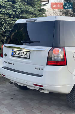 Позашляховик / Кросовер Land Rover Freelander 2011 в 