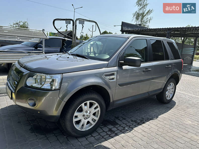 Позашляховик / Кросовер Land Rover Freelander 2010 в 