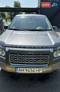 Позашляховик / Кросовер Land Rover Freelander 2010 в 