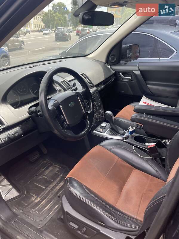 Позашляховик / Кросовер Land Rover Freelander 2011 в Києві