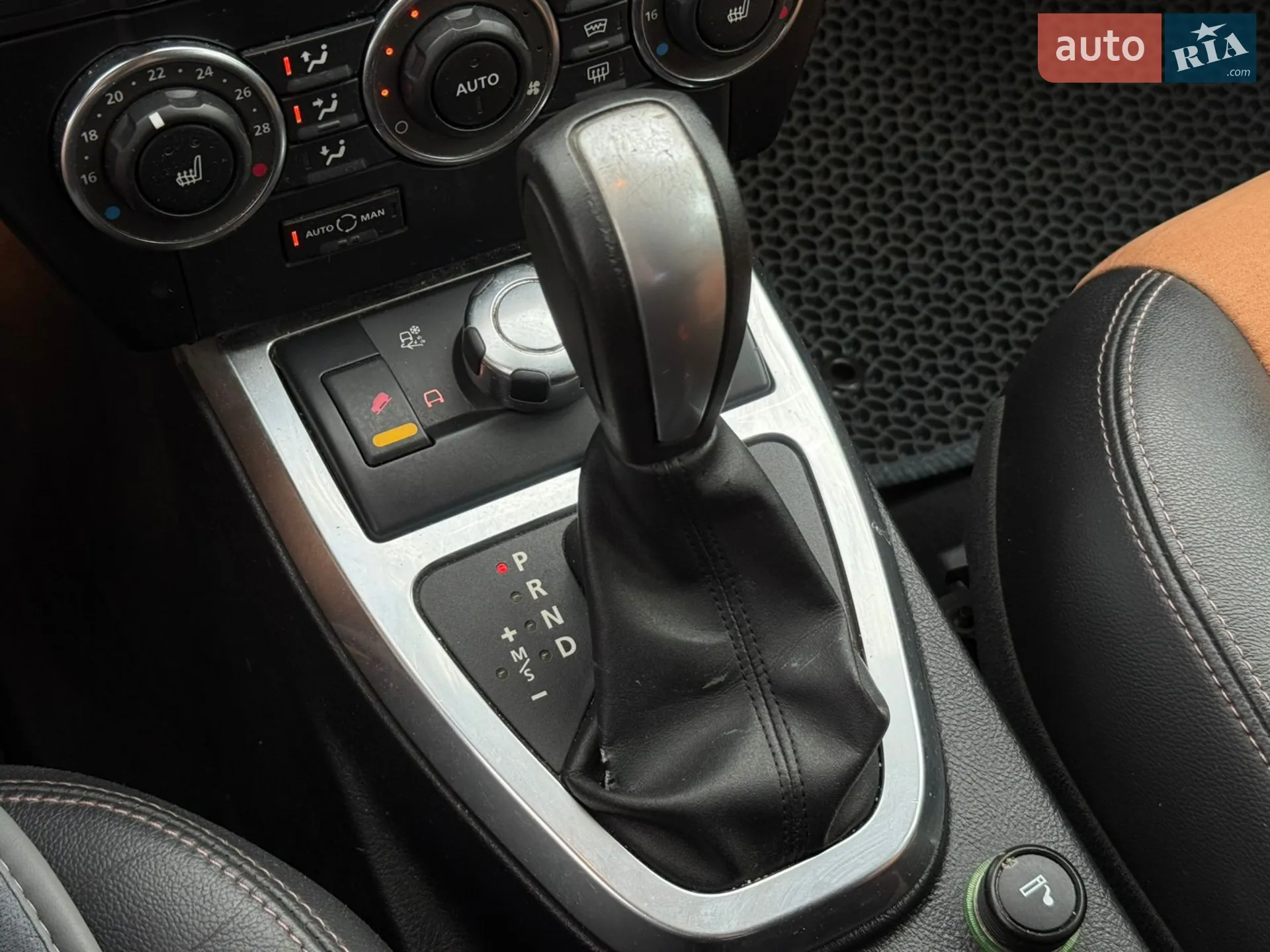 2012 Land Rover Freelander - мініатюра 20