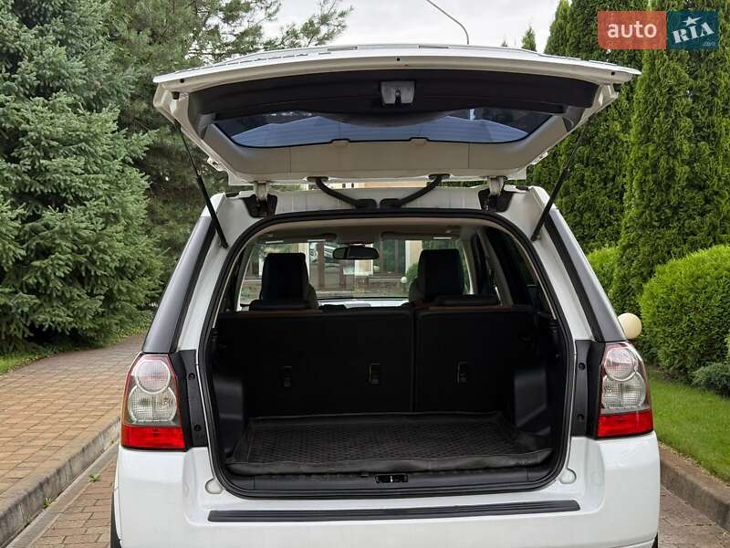 Позашляховик / Кросовер Land Rover Freelander 2012 в Сарнах