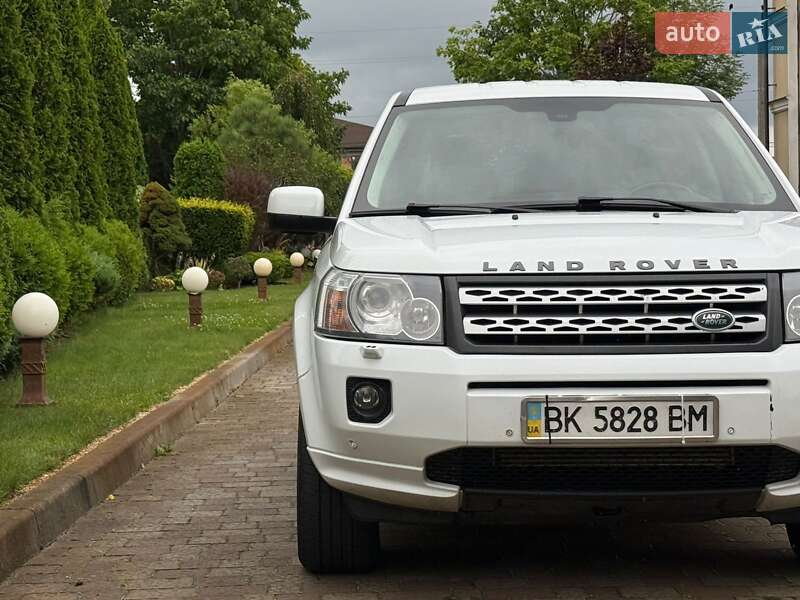 Позашляховик / Кросовер Land Rover Freelander 2012 в Сарнах