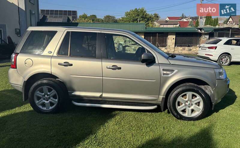 Внедорожник / Кроссовер Land Rover Freelander 2011 в Золочеве