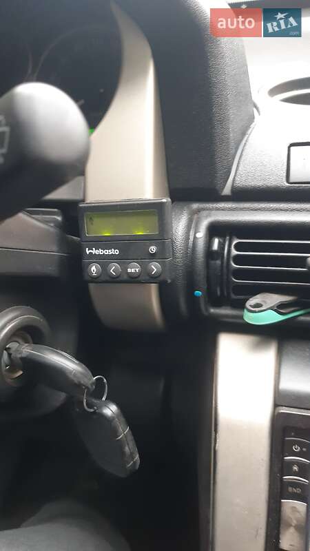 Внедорожник / Кроссовер Land Rover Freelander 2004 в Ужгороде