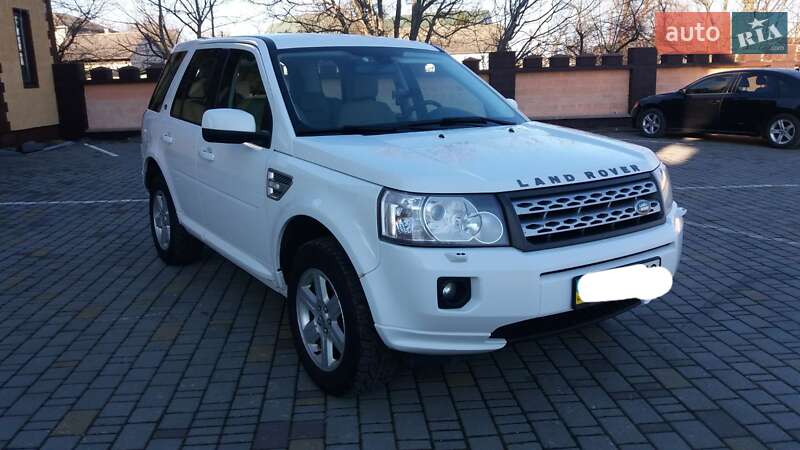 Позашляховик / Кросовер Land Rover Freelander 2012 в 