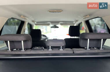 Позашляховик / Кросовер Land Rover Freelander 2010 в 