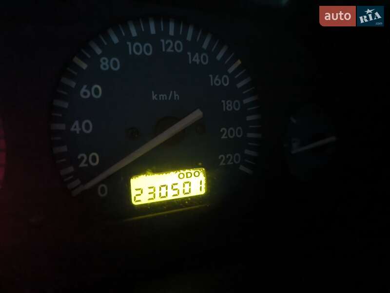 Внедорожник / Кроссовер Land Rover Freelander 1999 в Рахове