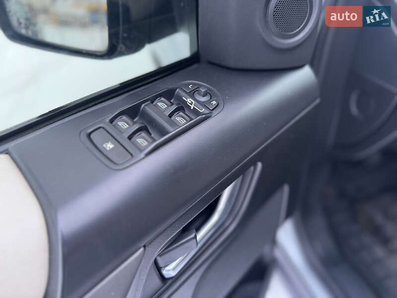 Позашляховик / Кросовер Land Rover Freelander 2009 в Луцьку